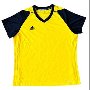 Adidas Boy's Sports Yellow/Black T Shirt Jersey Size XL Short Sleeve V-Neck NEW